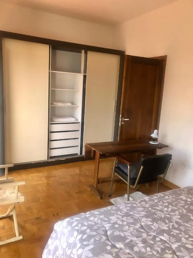Quarto Amplo Cama Queen Em Apartamento Duplex Sao Paulo
