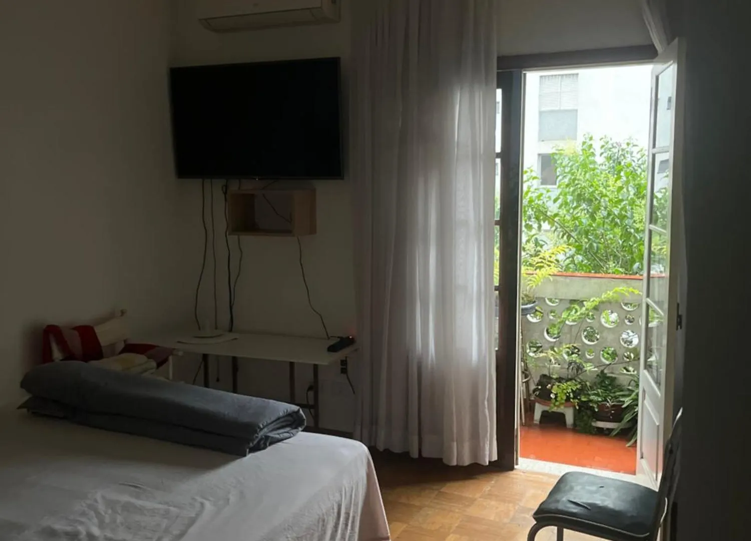 Quarto Amplo Cama Queen Em Apartamento Duplex Sao Paulo Homestay